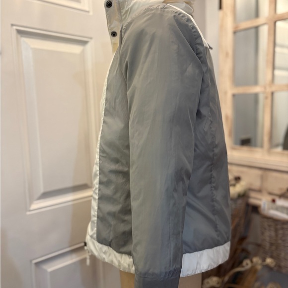 Columbia Women's Soft White Puffer Jacket M Warm Chic Warm Fall-Winter BaseLayer - Picture 8 of 14